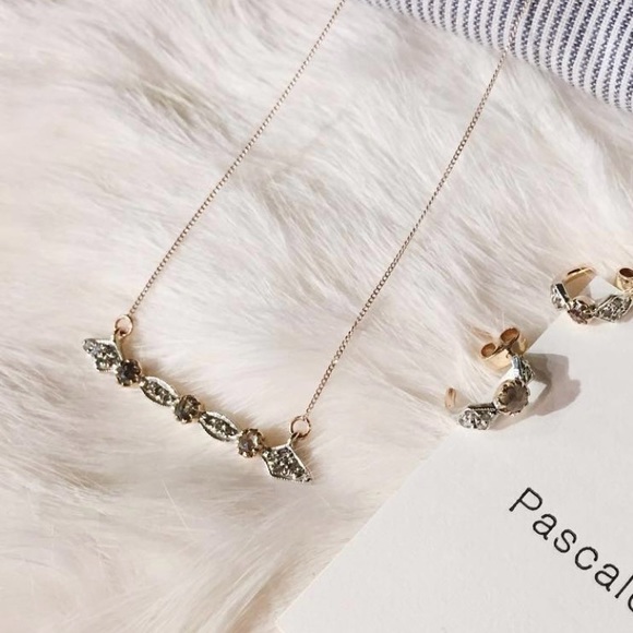 Pascale No. 1 Diamond Bar Necklace in Rose Gold - Picture 1 of 8